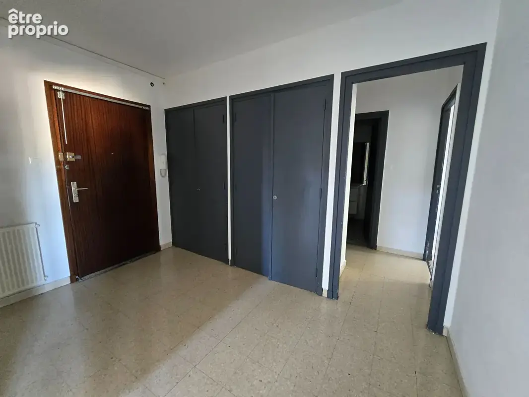 Joli T3 avec garage et parkings - photo 4