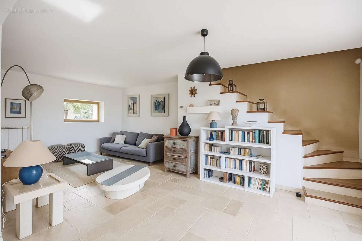 Maison à FORCALQUIER