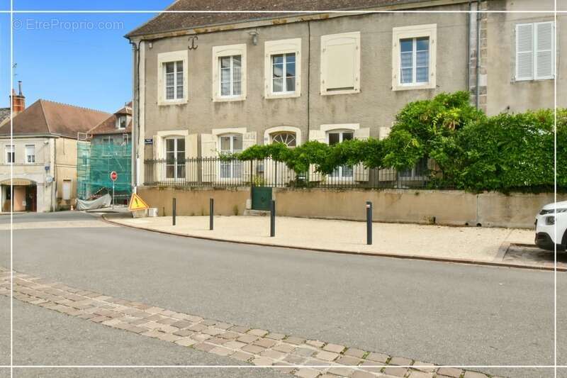 Maison à CHATEAUMEILLANT