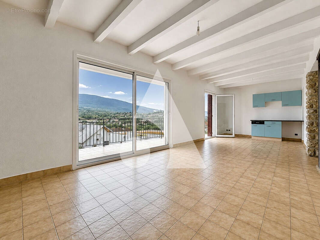 Appartement à GRESY-SUR-AIX