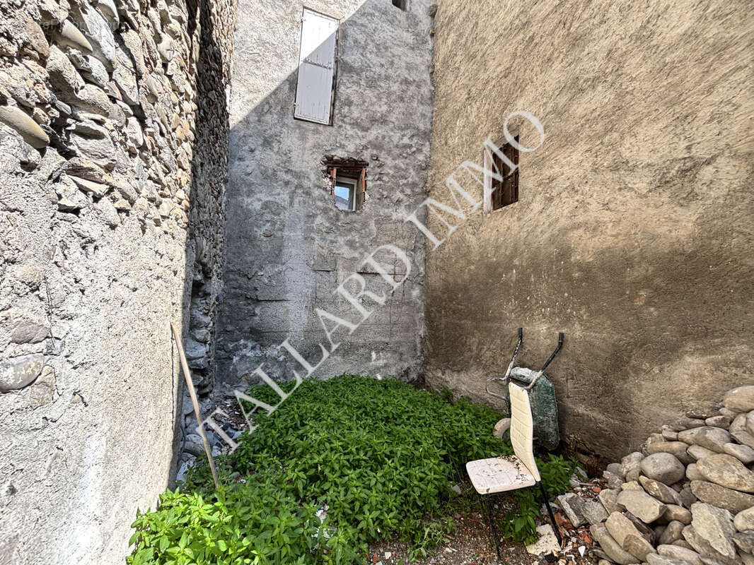 Appartement à TALLARD