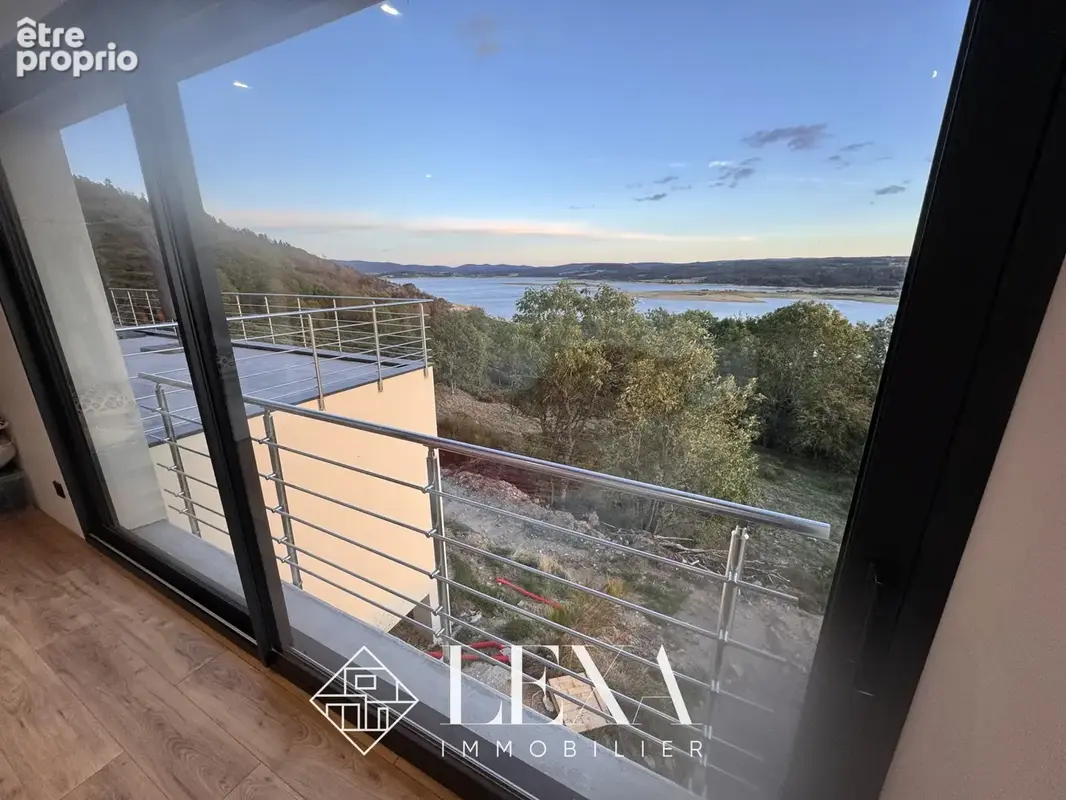Maison contemporaine avec vue panoramique sur lac - photo 13