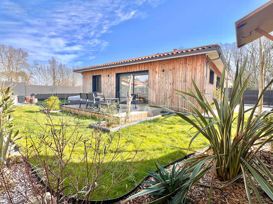 Maison à BELIN-BELIET