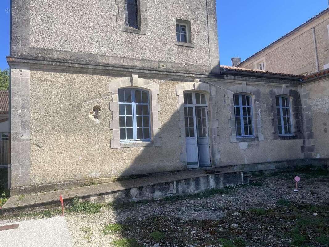 Maison à JARNAC