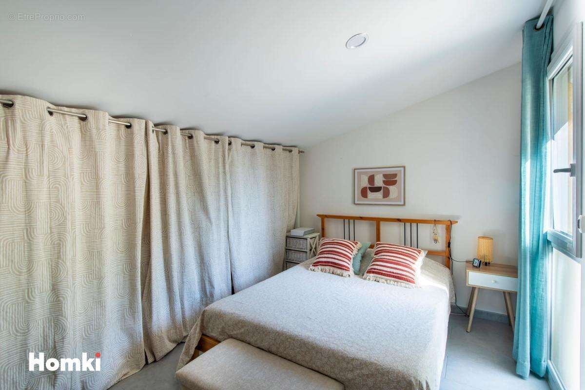 Maisonnette T2 de 35 m² avec extérieur - Marignane - photo 7