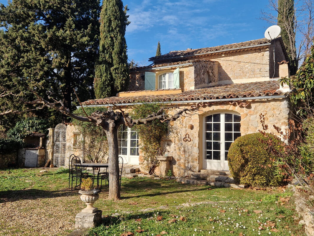 Maison à LORGUES