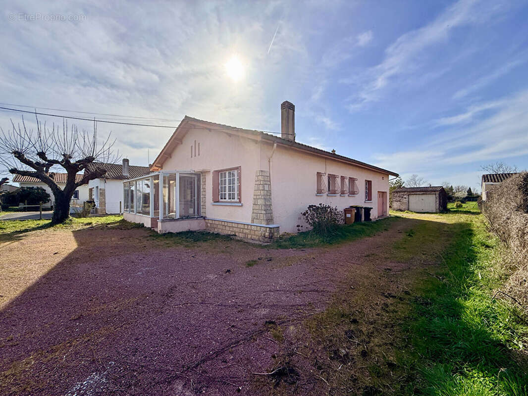 Maison à IZON