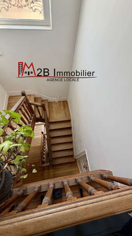 Lagny centre - maison de caractere - photo 12