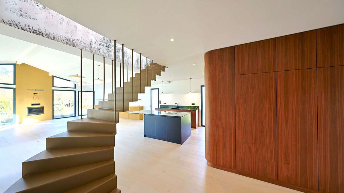 Maison à BASSUSSARRY