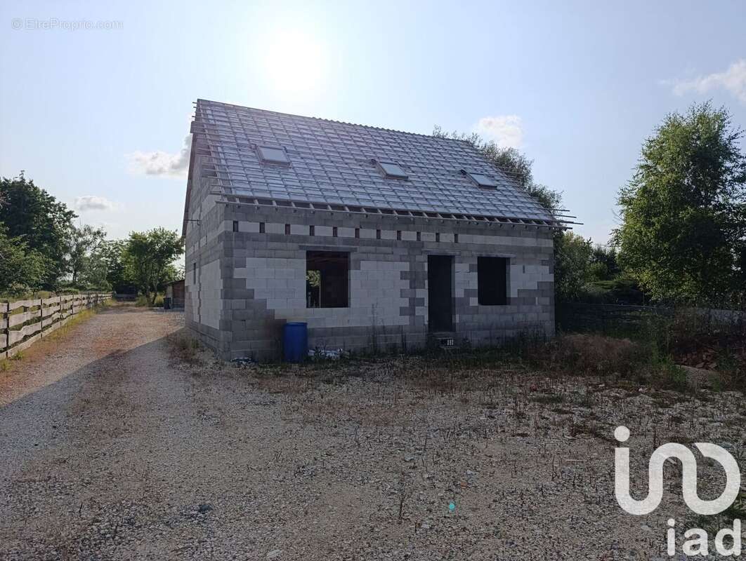 Photo 2 - Maison à LUCAY-LE-MALE