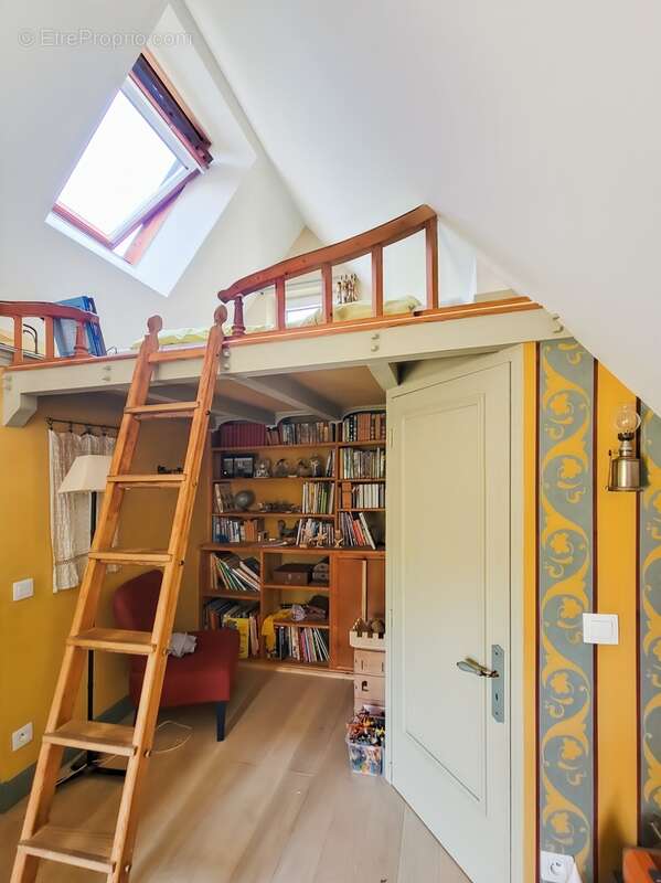 ILE DE GROIX - Domaine 9600m2, 2 habitations. Maison de154m2 sortie d'un livre d'aventure! - photo 5