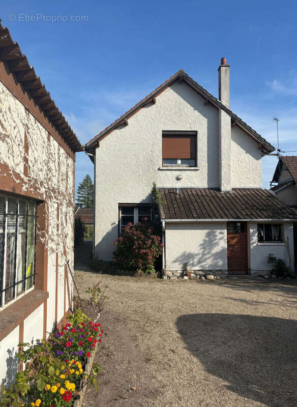 Maison à LAMOTTE-BEUVRON