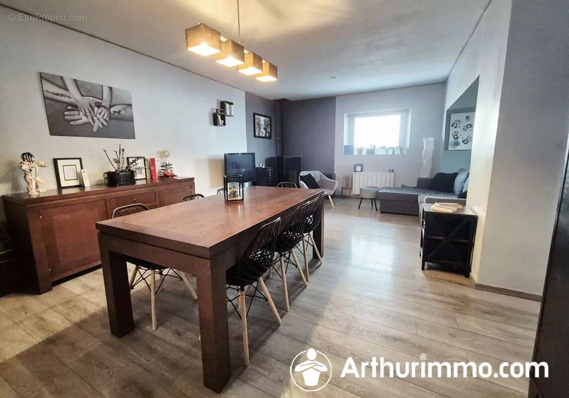 Maison à AUDINCOURT