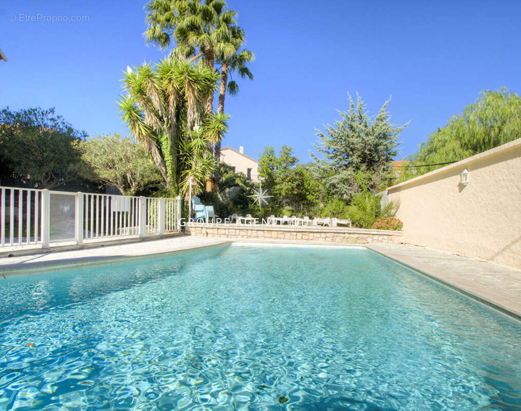 Appartement à FREJUS