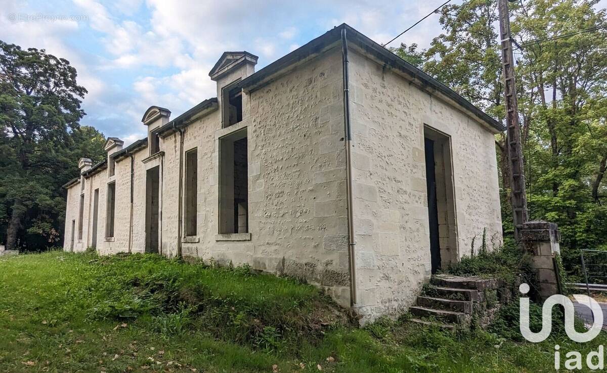 Photo 1 - Maison à SAINTES