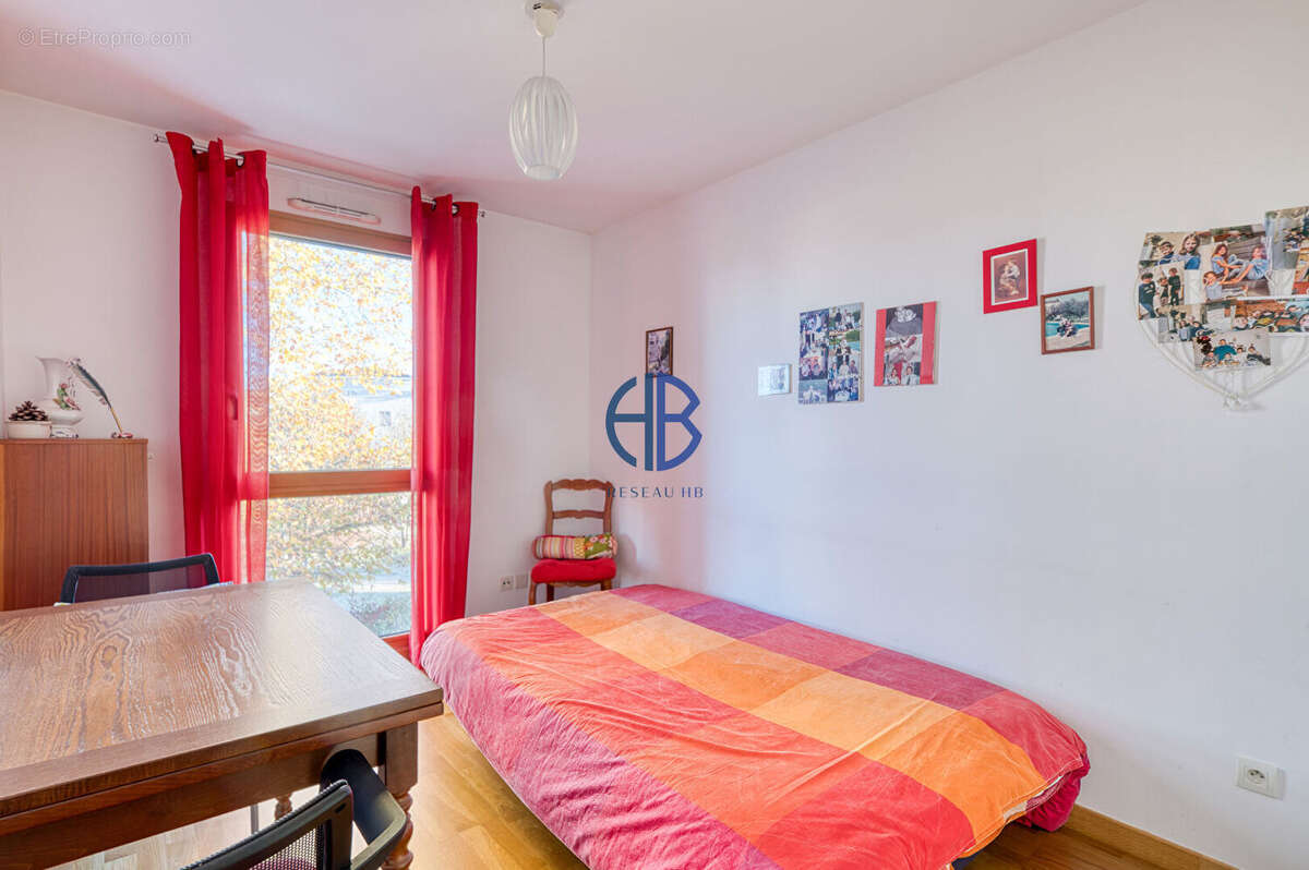 Appartement à SAINT-BONNET-DE-MURE