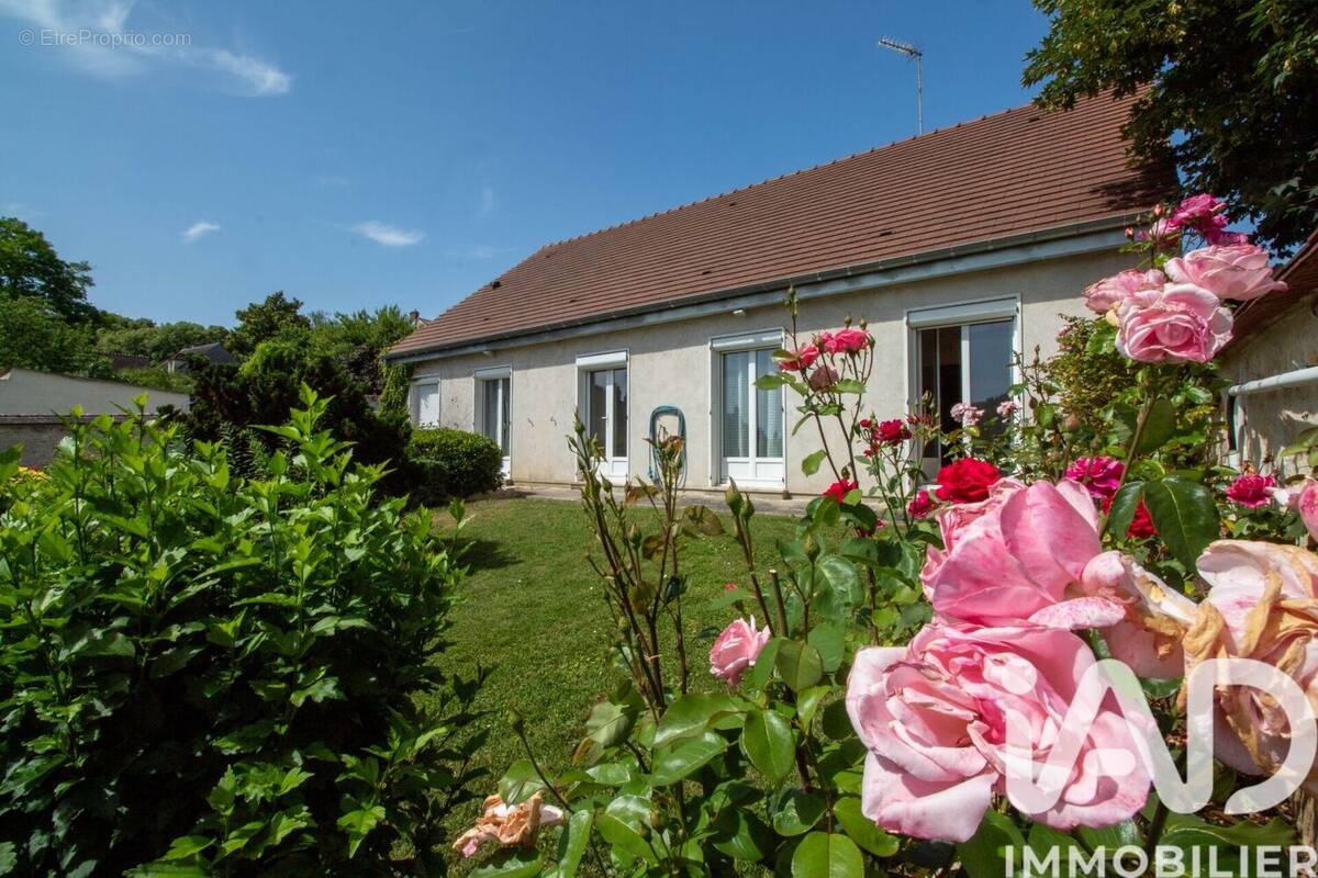Photo 1 - Maison à MONTIGNY-SUR-LOING