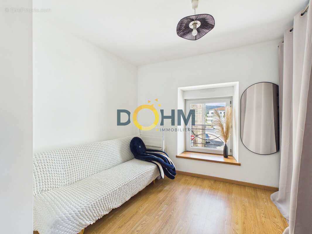 À vendre   Maison de ville 5 pièces à Bas-en-Basset - photo 9