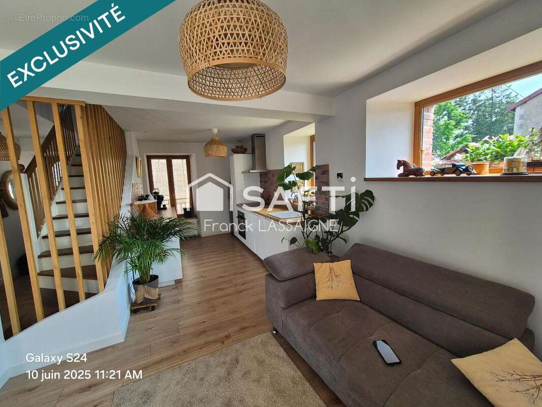 Maison 136 m² à Arlanc  - photo 4