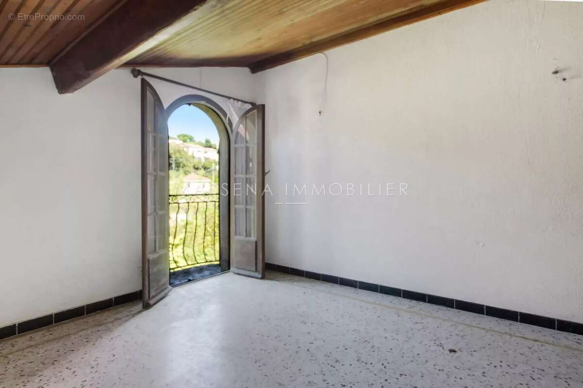 Maison à CAGNES-SUR-MER