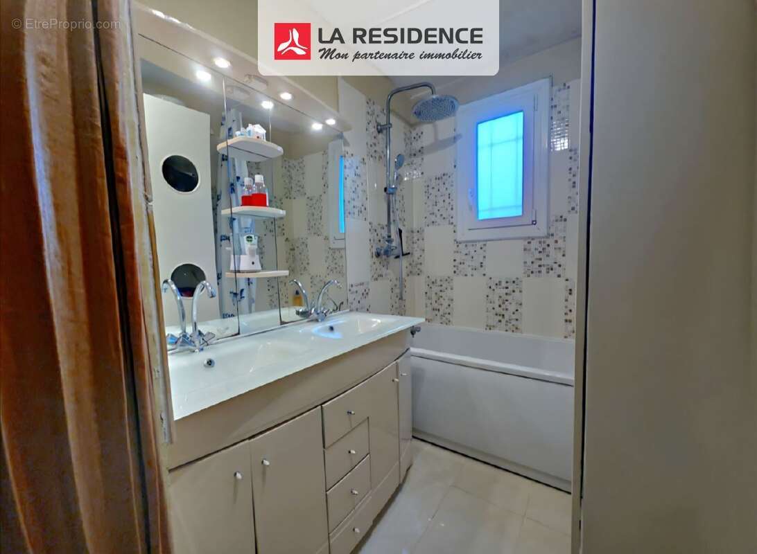 Maison à GARENNES-SUR-EURE