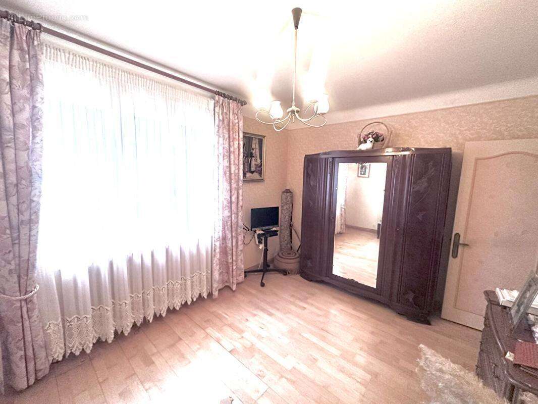 Maison à SAINT-MICHEL-CHEF-CHEF