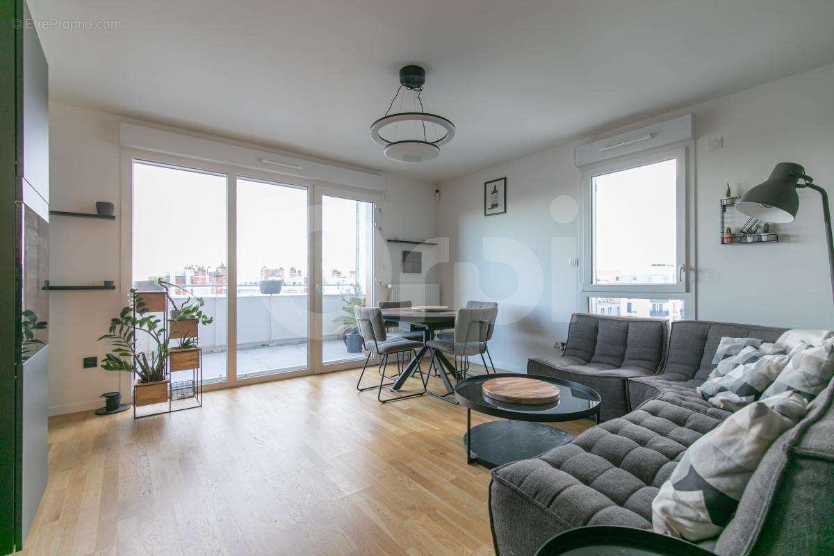 Appartement à NOGENT-SUR-MARNE