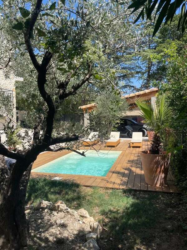 Maison à GARRIGUES-SAINTE-EULALIE