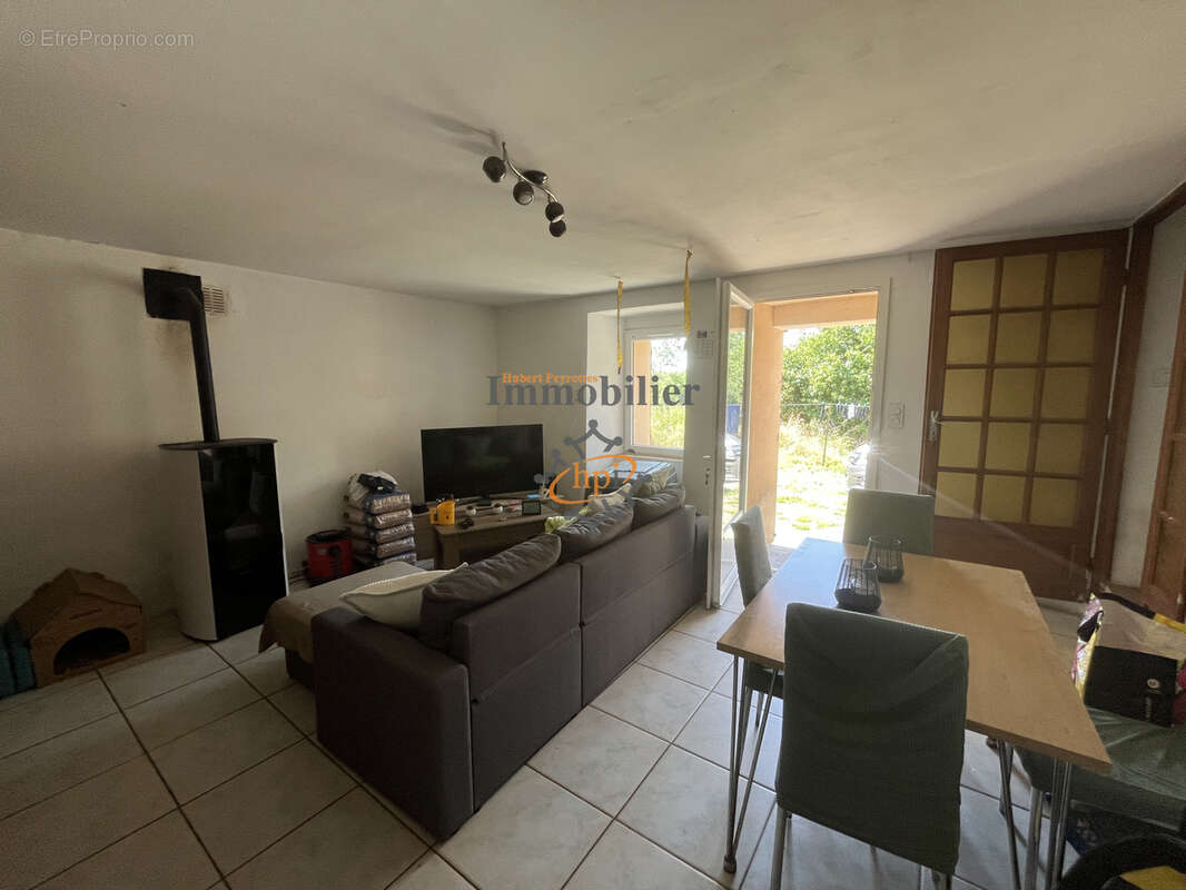 Vente Lestrade et Thouels maison de campagne avec terrain attenant. - photo 4
