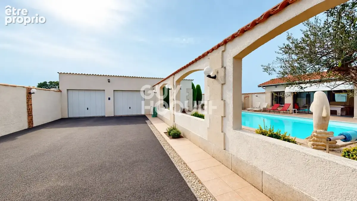 Maison de 200m2, piscine, garage, au calme - photo 3