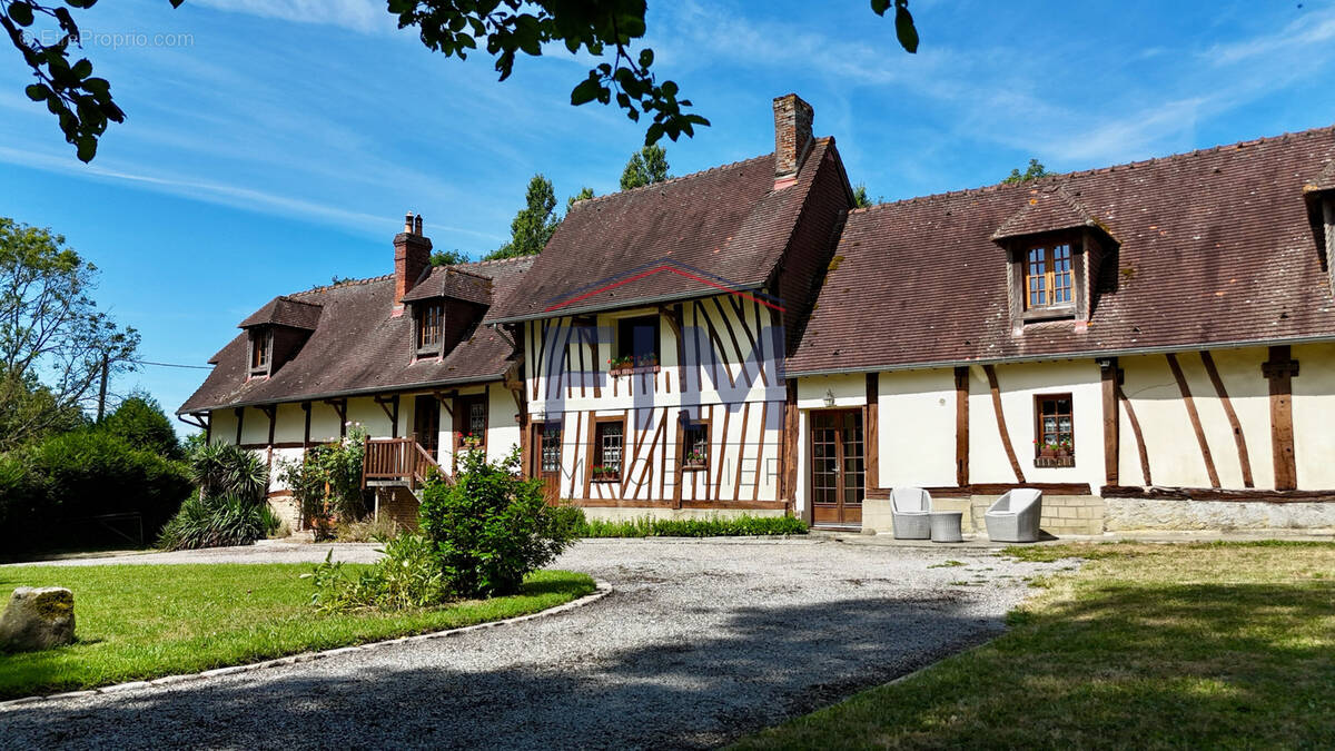 Maison à NEUFCHATEL-EN-BRAY