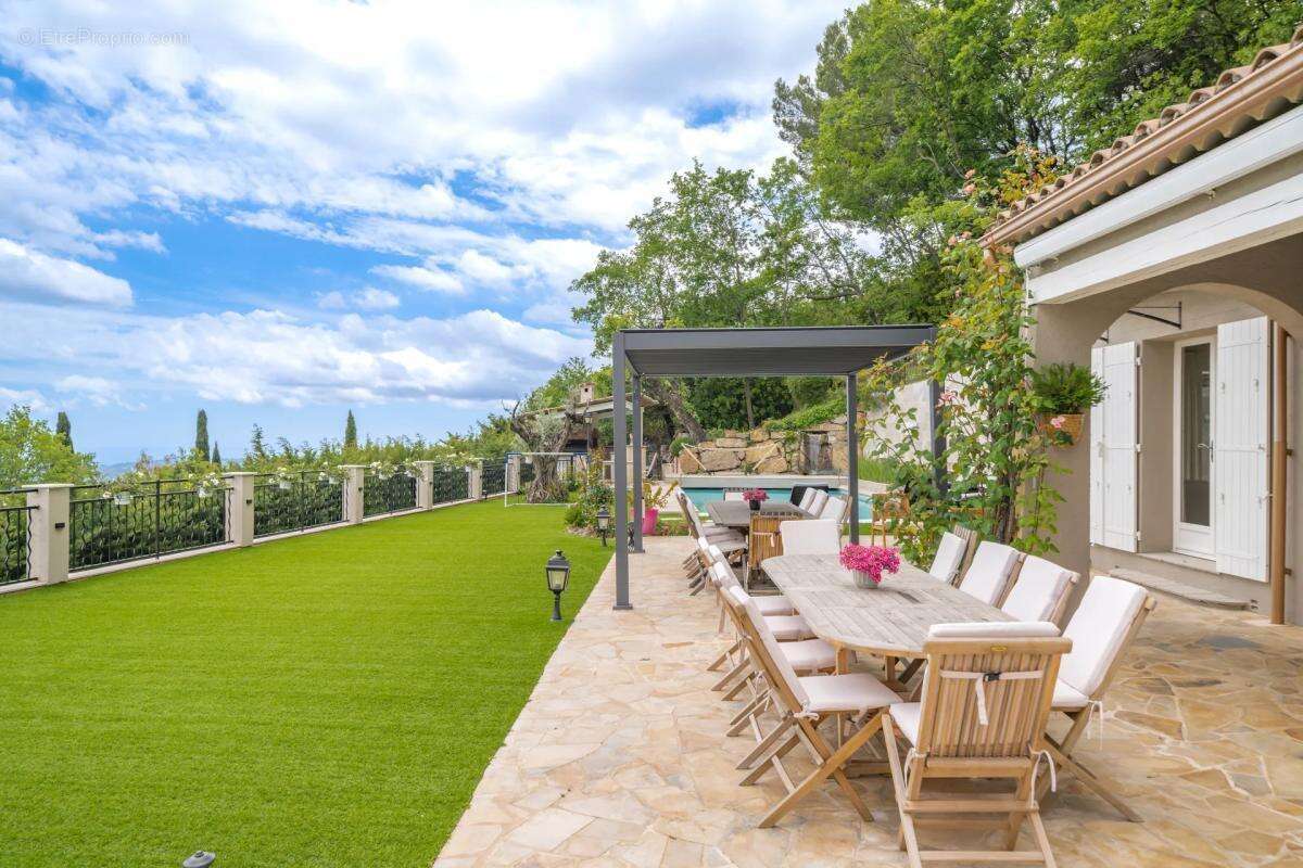 Maison à LE BAR-SUR-LOUP