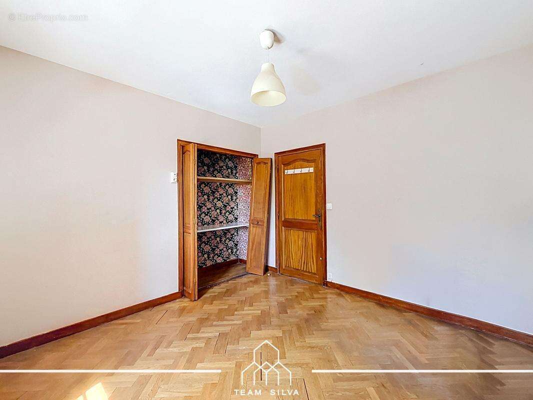 Maison 220 m² à Ternay  - photo 28