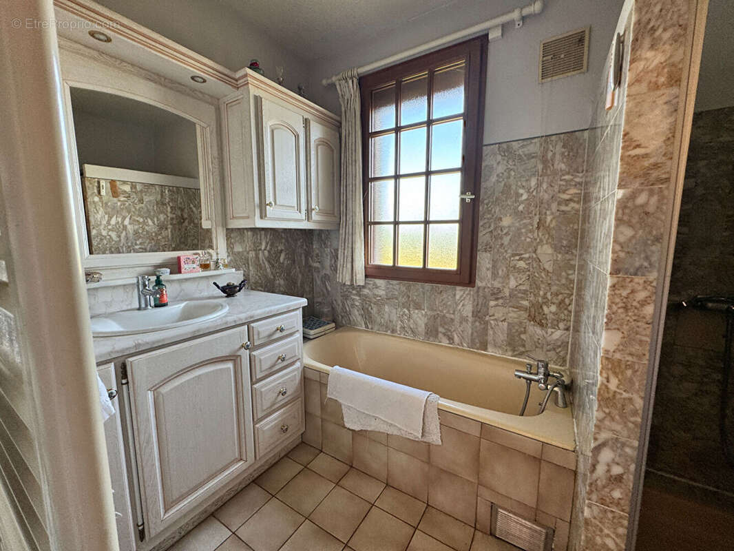 Maison 6 pièces avec sous sol - photo 9