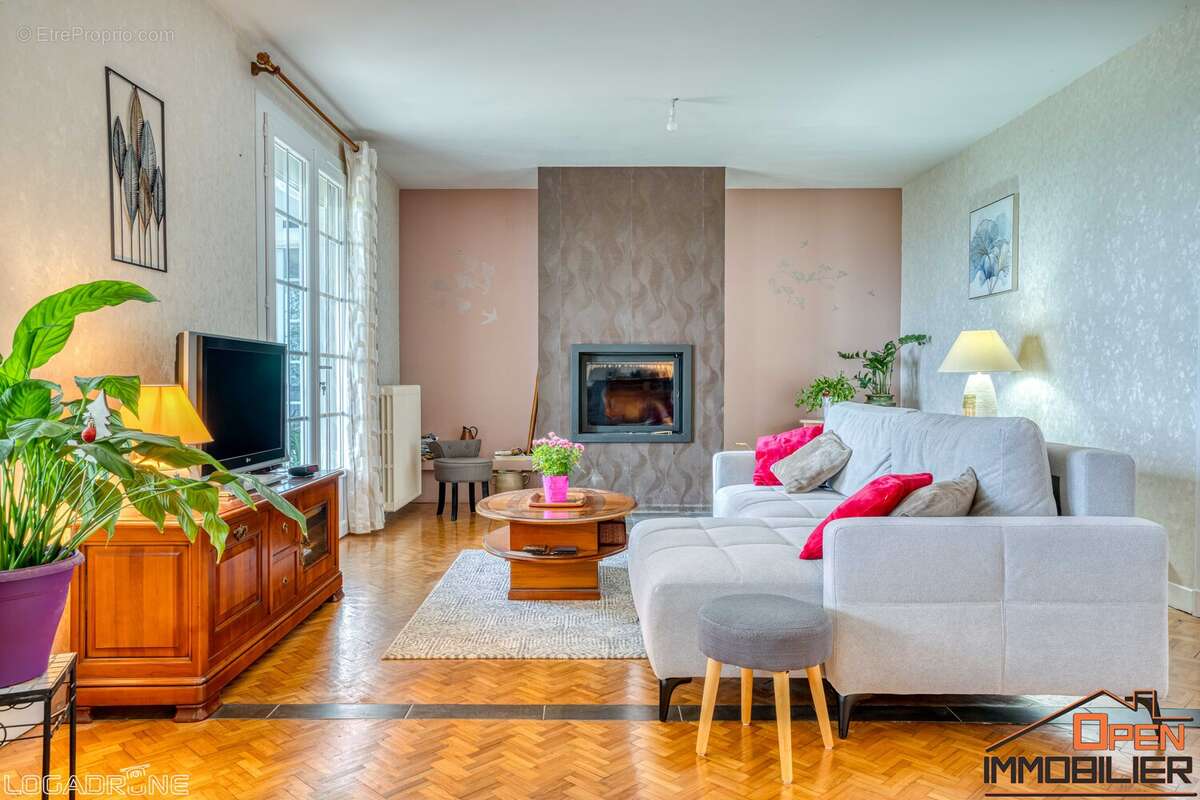 Maison à MONCLAR