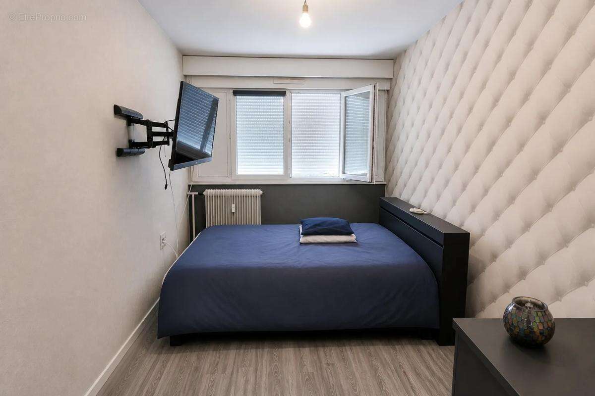 Appartement F5 de 93 M2 au 3ème et dernier étage - photo 4