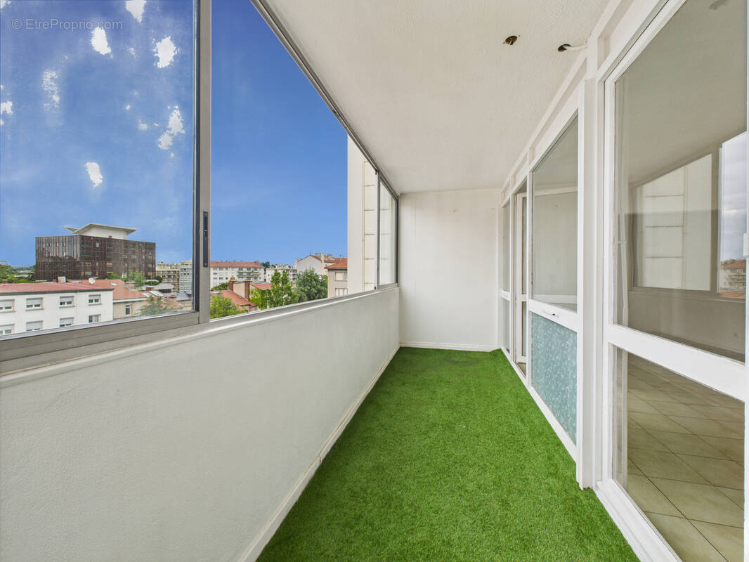 Appartement à SAINT-ETIENNE