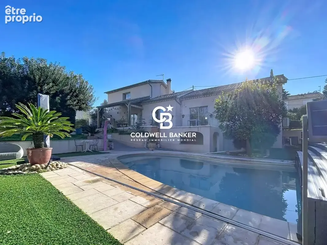 Maison 8 pièces 147 m² · à Frejus · 147 m² · 850 000 €
