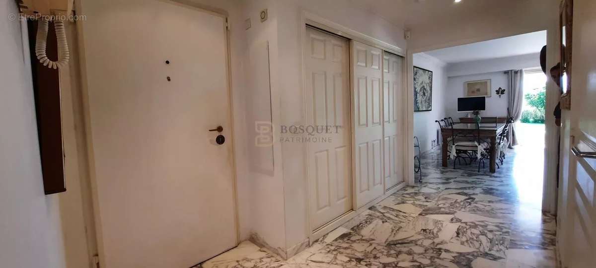 Appartement à CANNES