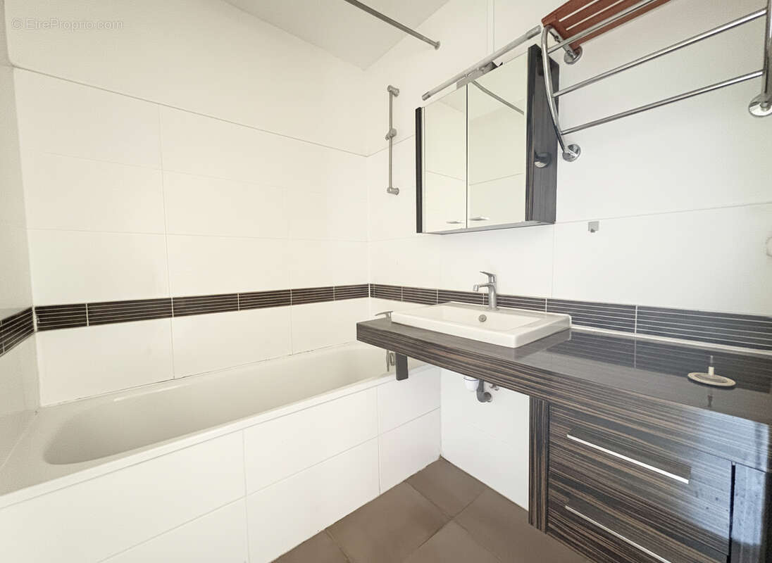 Appartement à VERRIERES-LE-BUISSON