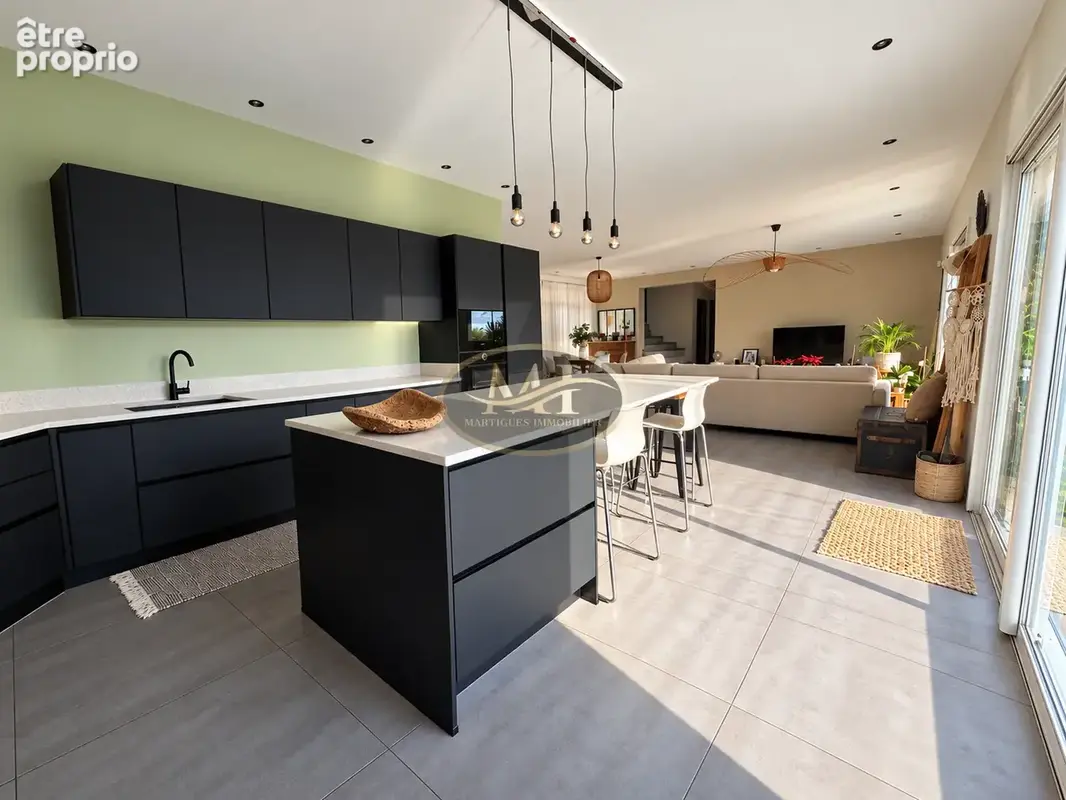Maison contemporaine 175 m2   Piscine   Garage   Résidence sécurisée - photo 5