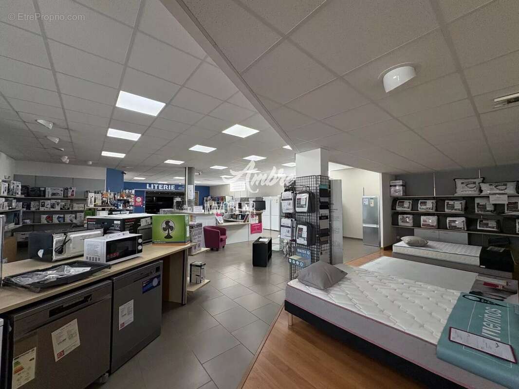 Commerce à BEAUMONT-LES-VALENCE