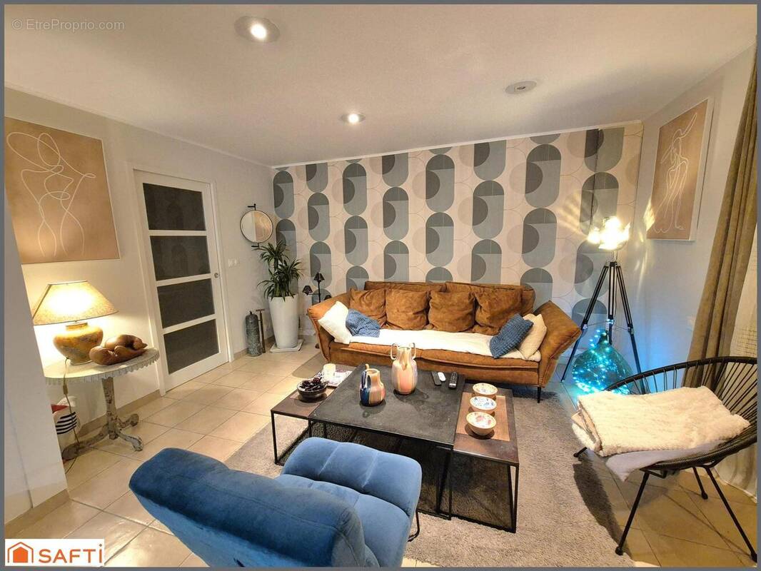 Photo 1 - Maison à LANDIVISIAU