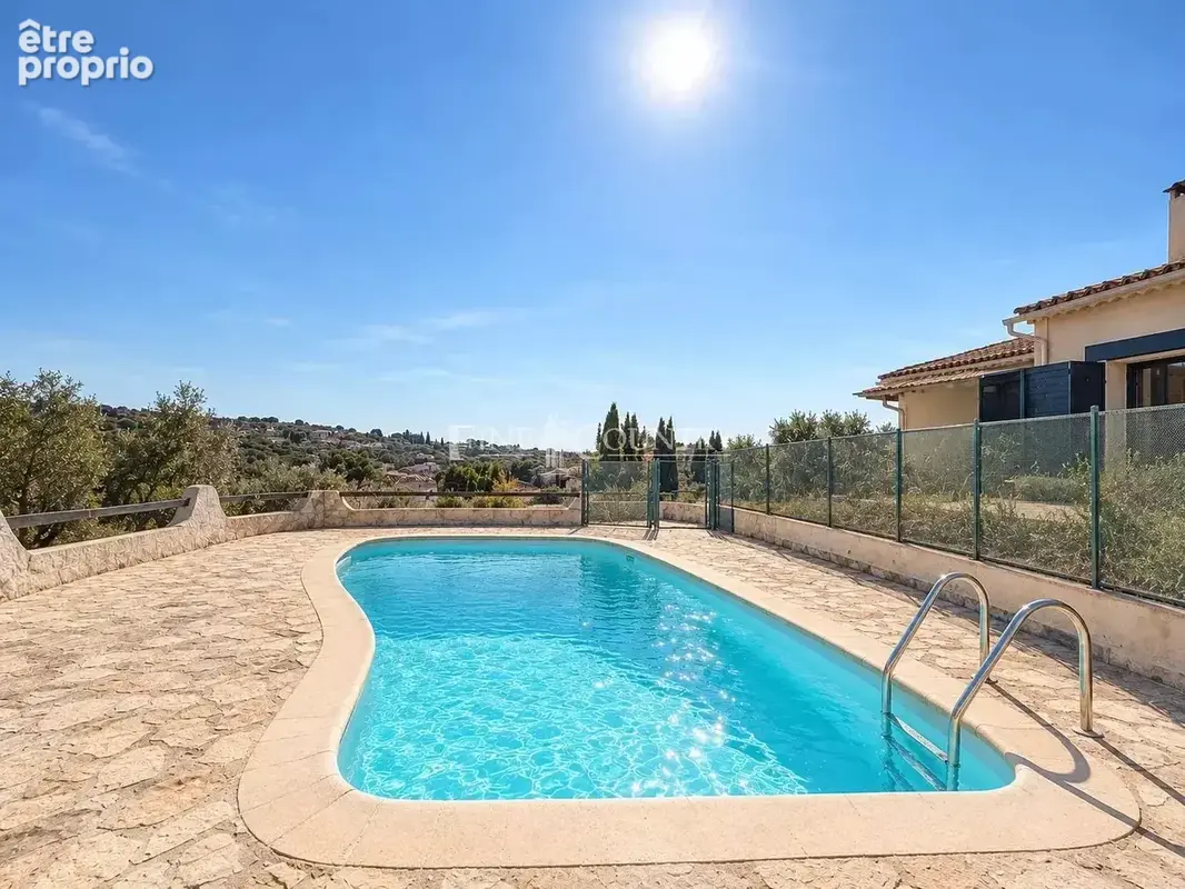 À Vendre Maison Familiale avec Vue Panoramique - Cagnes-sur-Mer - photo 3