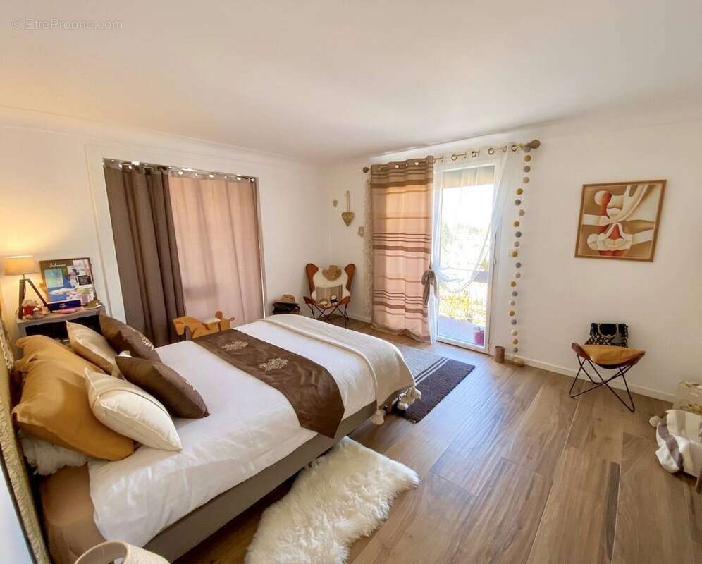 Appartement à AIX-LES-BAINS