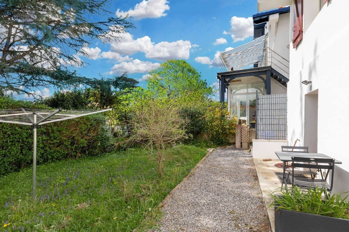 Appartement à CIBOURE