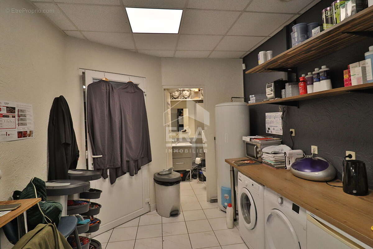 Commerce à CORMONTREUIL