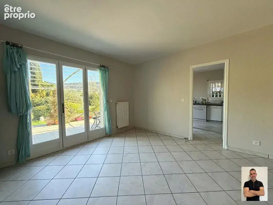 Propriétés 190M² sur 4000M² de terrain - photo 8