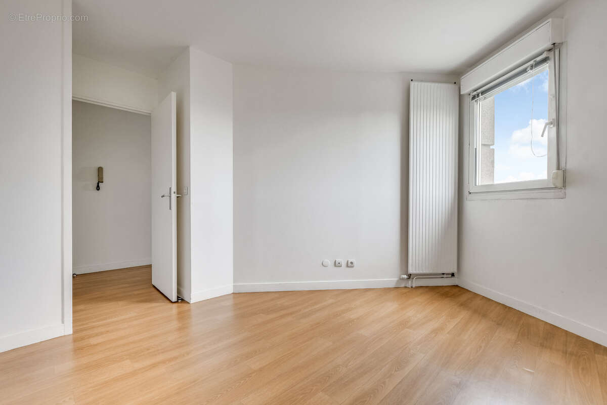 Appartement à PARIS-19E