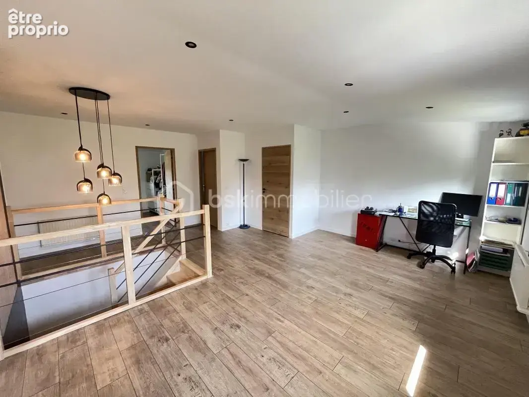 Maison familiale rénovée avec prestations haut de gamme – 5 chambres - photo 9